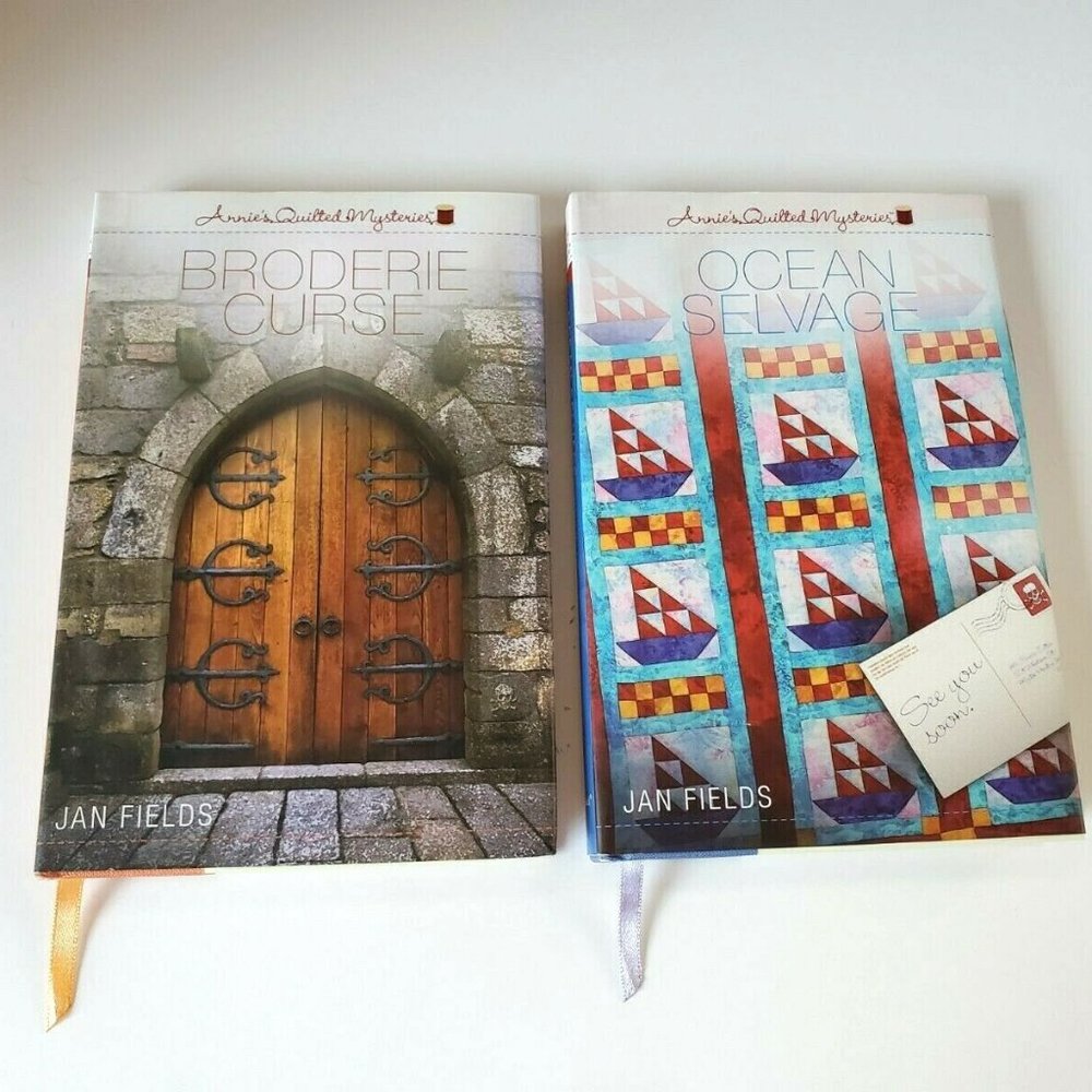 Lot of 2 ANNIE'S QUILTED MYSTERIES BOOKS 4 & 6 HC Broderie Curse Ocean Salvage